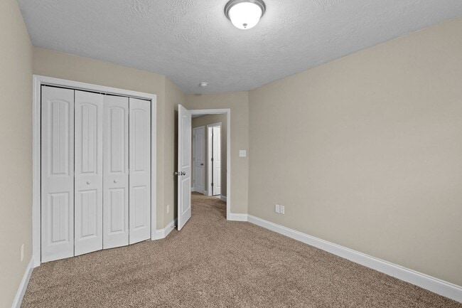 Building Photo - 473 Riley Ln