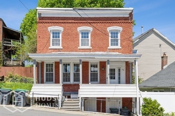 Building Photo - NOW AVAILABLE! 12 Westerlo St, Coeymans, N...