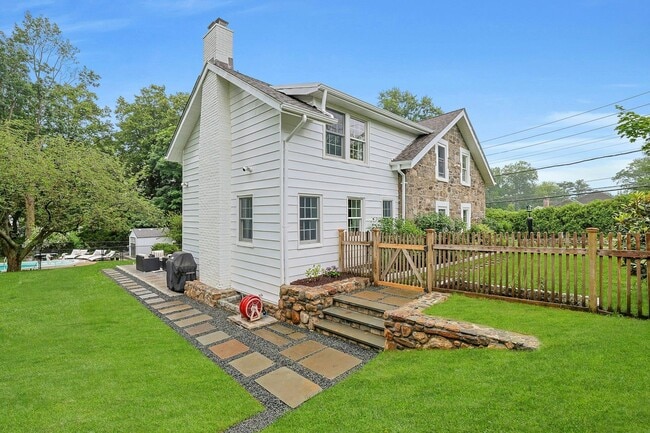 Building Photo - 46 Griffen Ave