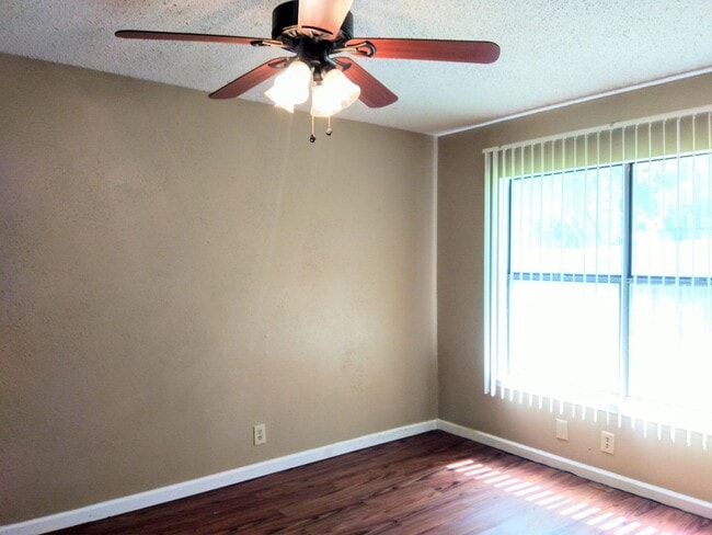 Building Photo - 4138 Mystic Sunrise Dr