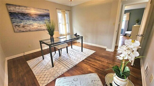 Building Photo - 2343 Hunting Valley Dr