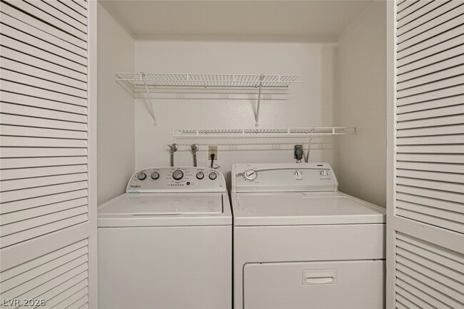 Building Photo - 501 Sellers Pl