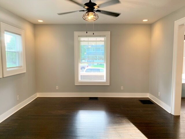 Building Photo - COLLEGE AVE- PROFESSIONALLY REMODELED 5BR/3/5BA HOME AVAILABLE NOW!