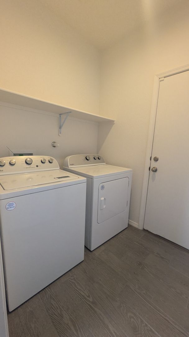 Building Photo - 748 Amatista Lp SE