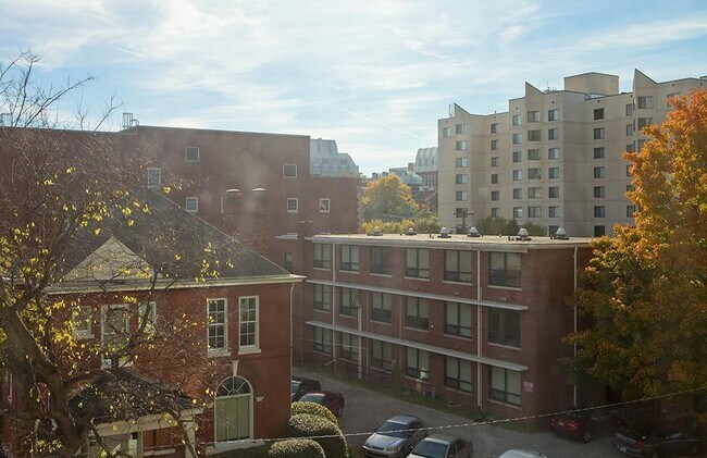 Building Photo - 1920 Adelicia St