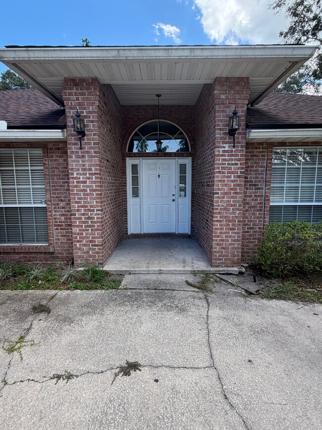 Building Photo - 13774 Danforth Dr S