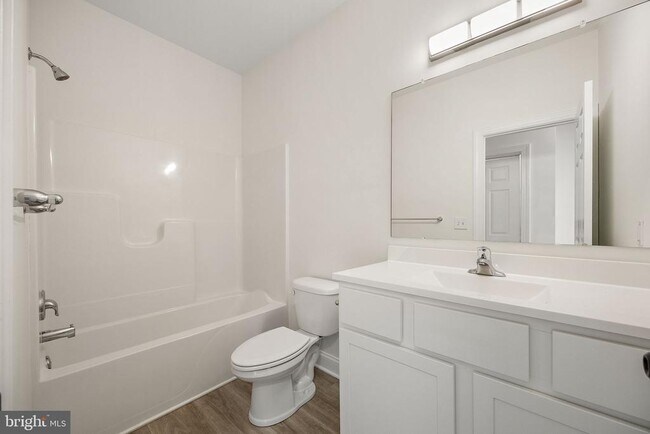 Building Photo - 601 Pony Ln