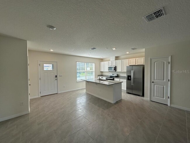 Building Photo - 17077 Water Spring Blvd