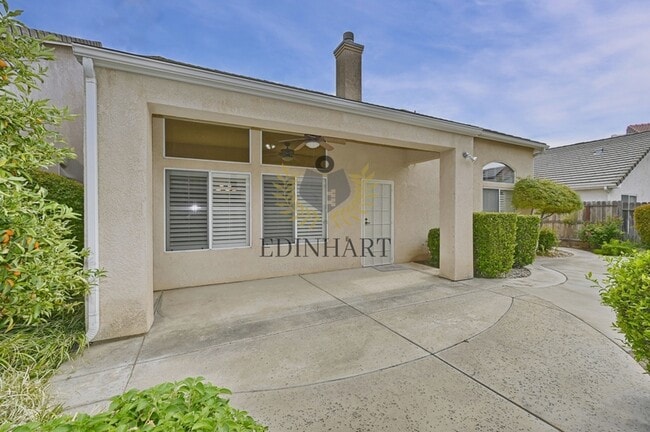 Building Photo - 3750 W Vincent Ln