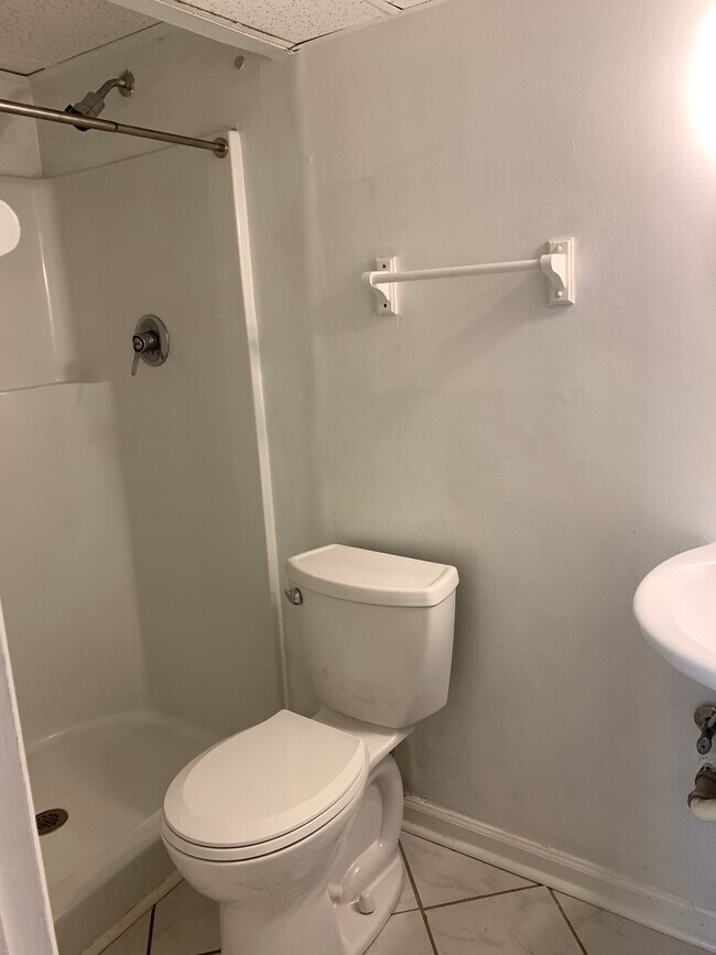 Building Photo - 1714 S Johnson Ferry Rd NE