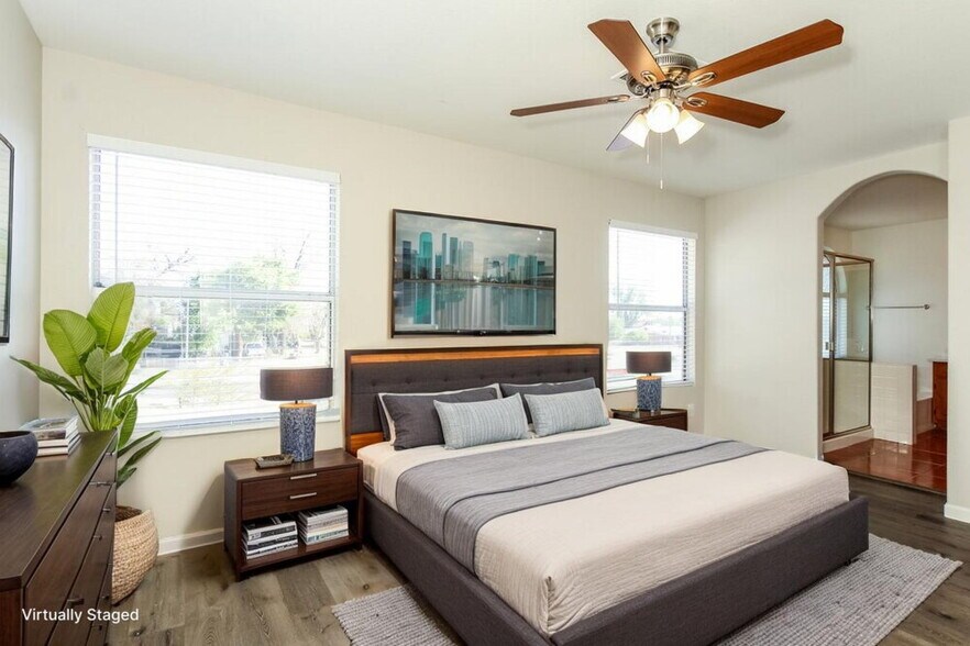 Building Photo - 14317 N 75th Dr