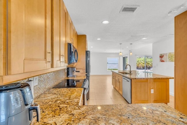 Building Photo - 10694 Wheelhouse Cir