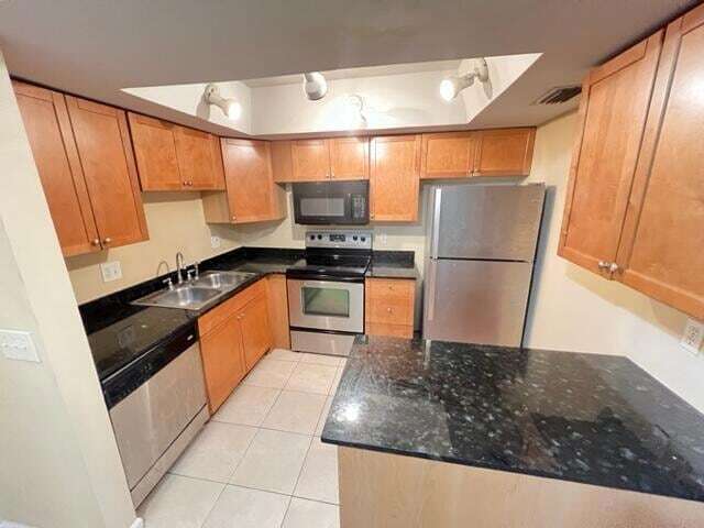 Building Photo - 4221 Oak Terrace Dr