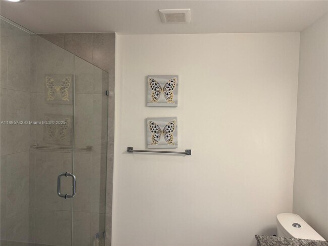 Building Photo - 5350 NW 84th Ave