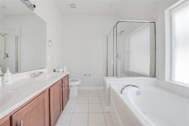 Building Photo - 1813 Caney Creek Dr