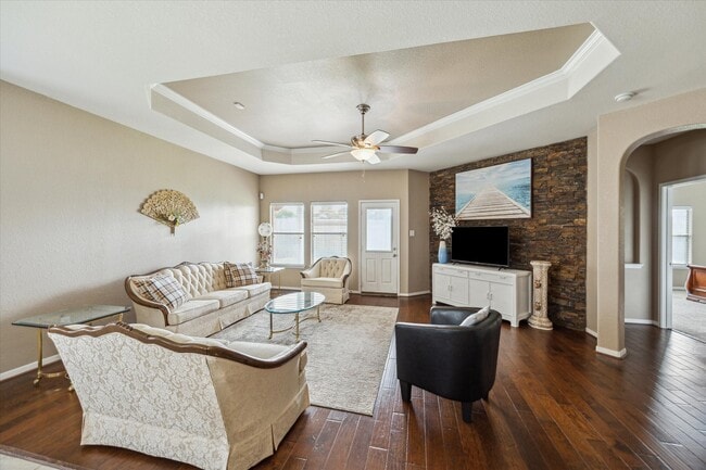 Building Photo - 919 E Tide Bay Cir