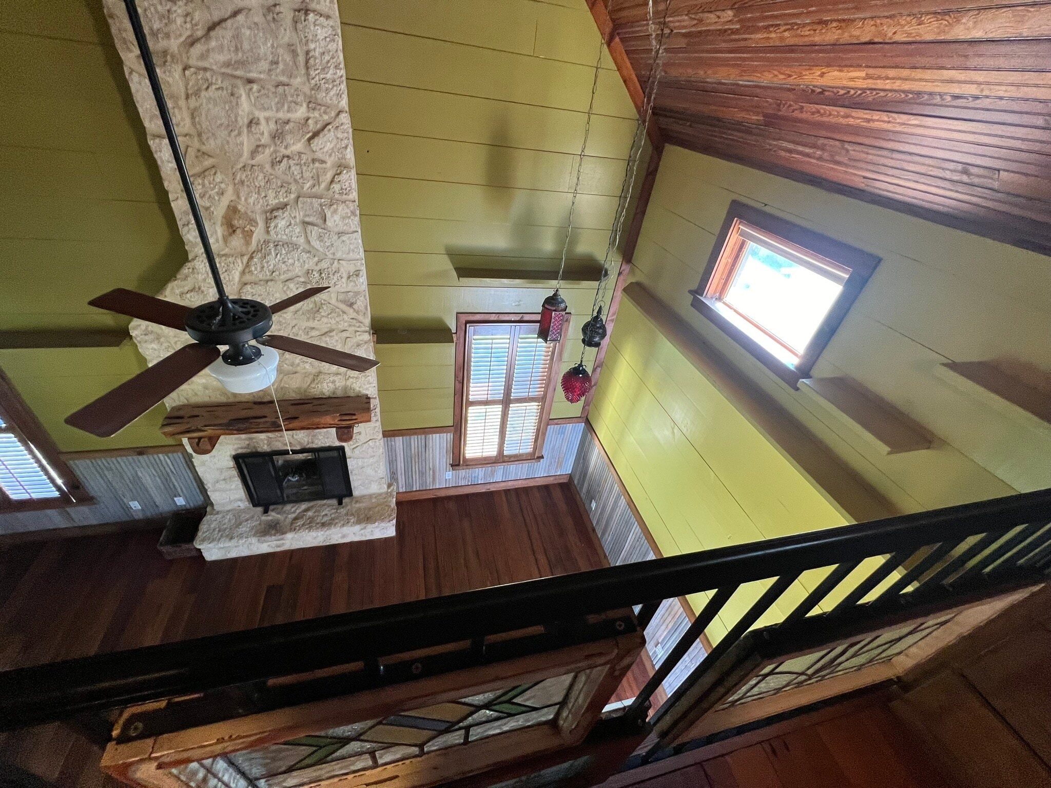 Building Photo - 813 W Bluebonnet Dr