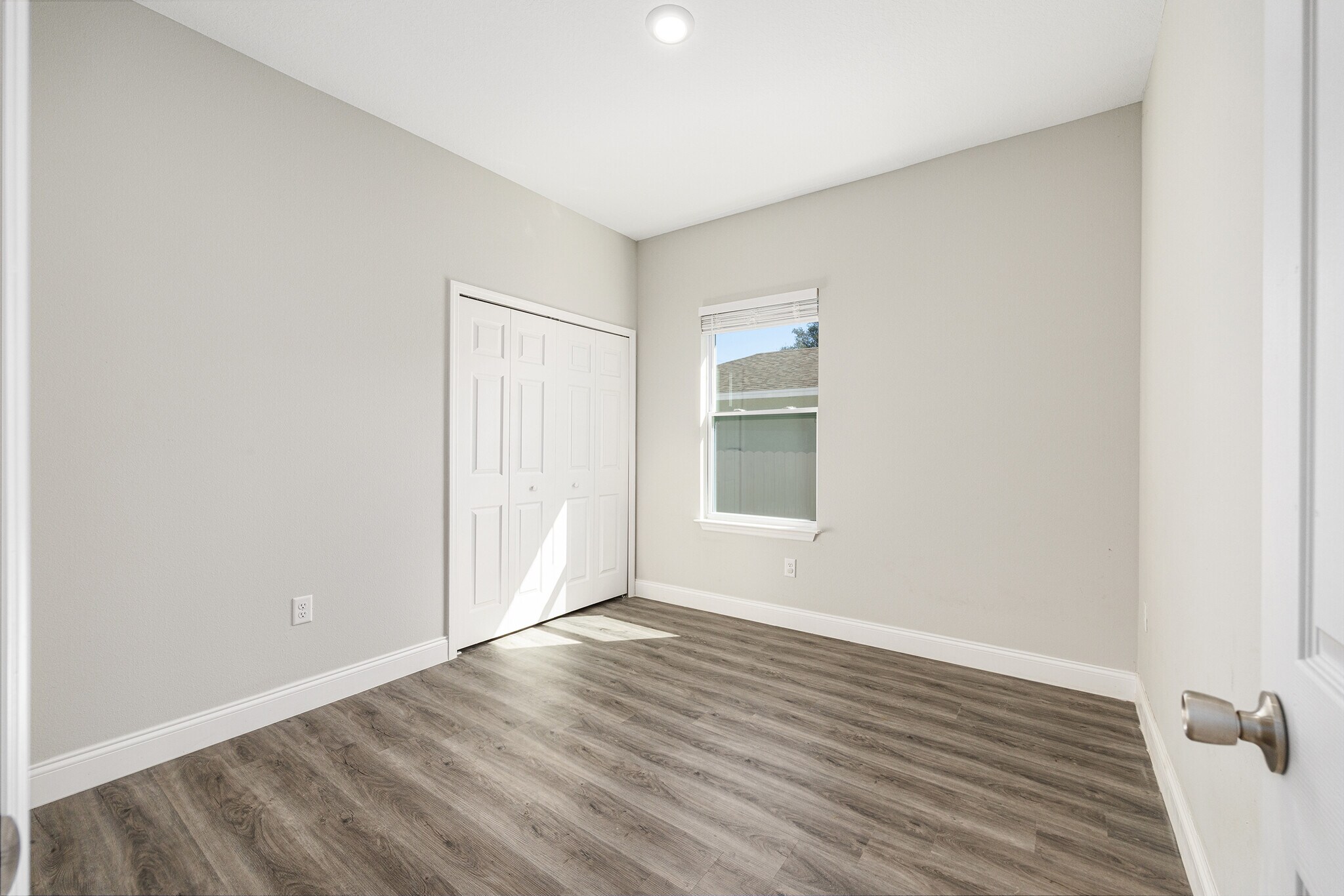 Building Photo - 5998 SW 154th Street Rd