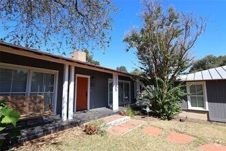 Building Photo - 4702 Shadow Ln