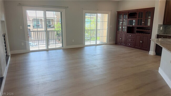 Building Photo - 5718 Woodchester Ave
