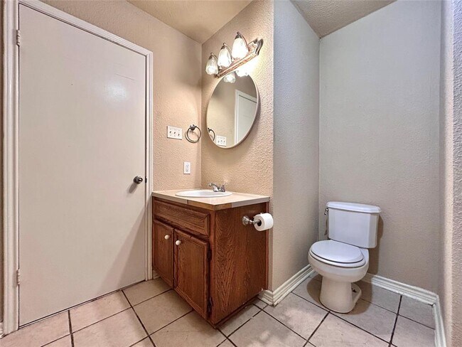 Building Photo - 510 Powell Dr