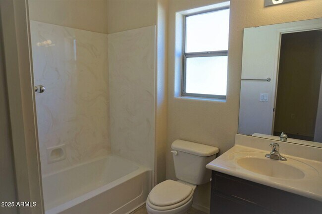 Building Photo - 3332 Yosemite Ct