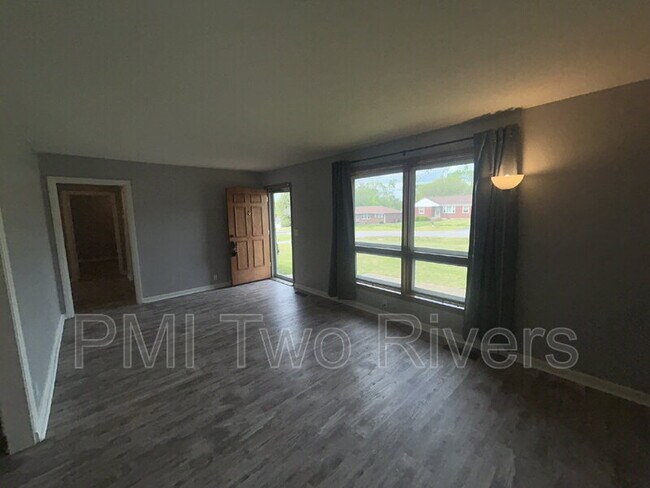 Building Photo - 2639 Woodberry Dr