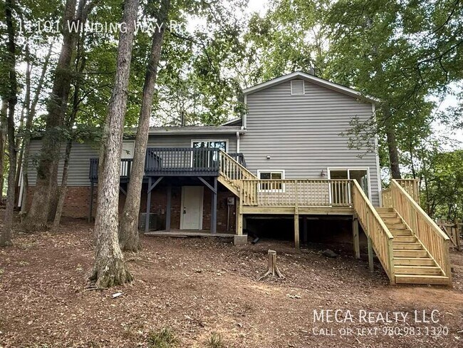 Building Photo - 11101 Winding Way Rd