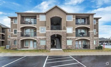 Building Photo - $750 Off Upon Move In! 2 Bed 2 Bath Home f...