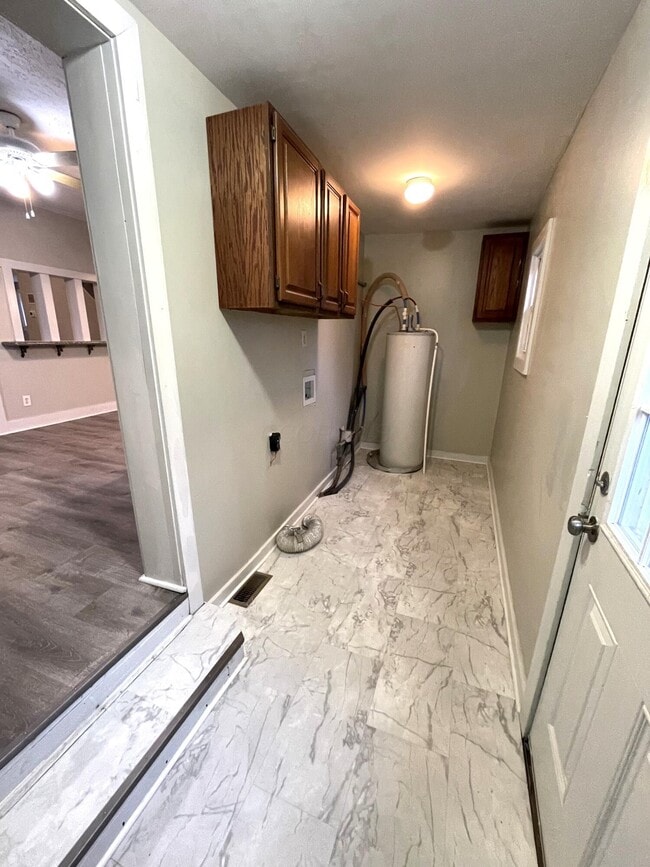 Building Photo - 266 W 8th St