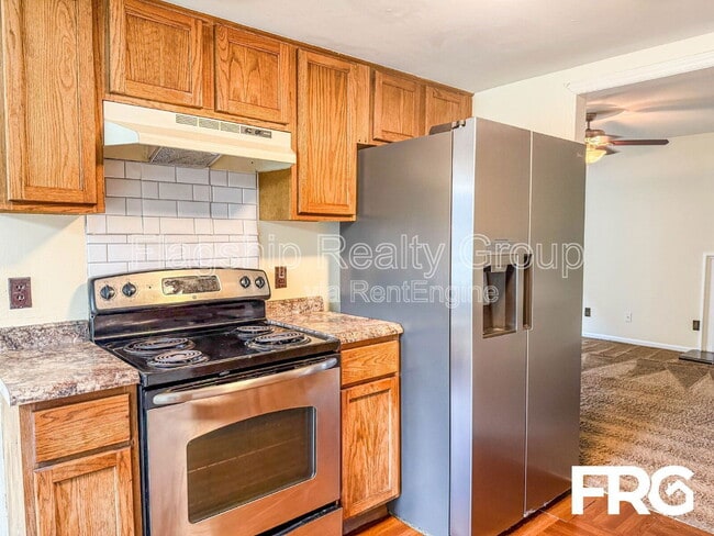 Building Photo - 105 Chesterfield Ct