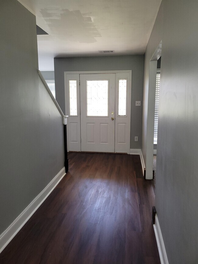 Building Photo - 377 Walker Field Ln