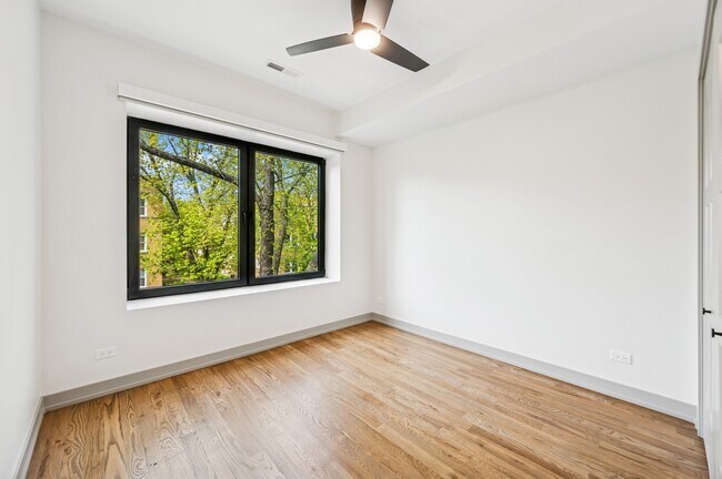 Building Photo - 1341 W Estes Ave