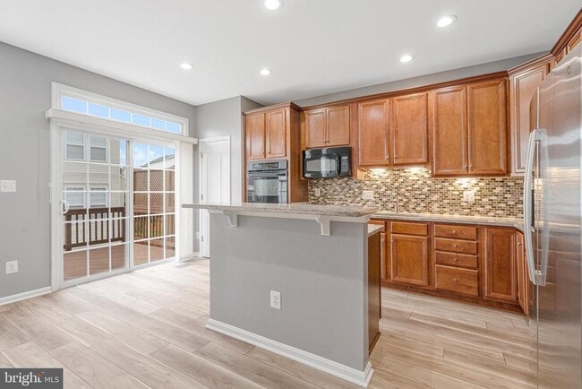 Building Photo - 22050 Dilworth Square