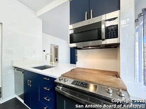 Building Photo - 8642 Fredericksburg Rd