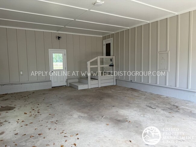 Building Photo - Remodeled Country Home with Privacy, Stora...