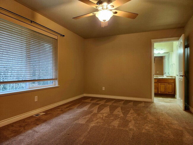 Building Photo - 1308 Parkstone Ln