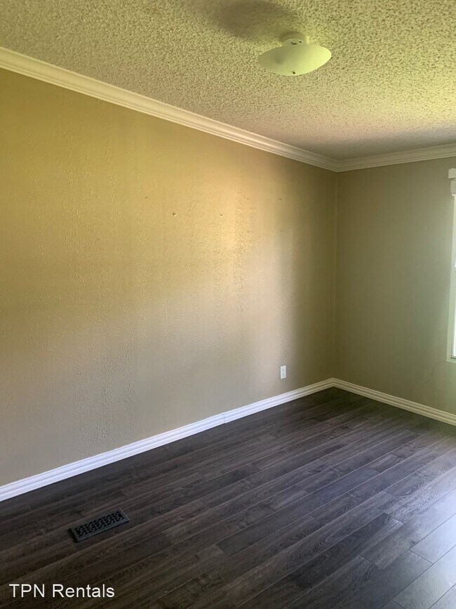 Building Photo - 3 br, 2 bath House - 1304 Hollow Oaks Ln