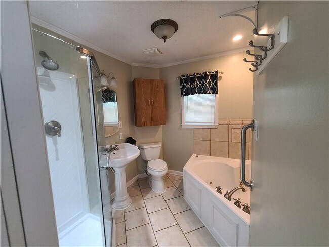 Building Photo - 8535 Clement Poiroux Ln