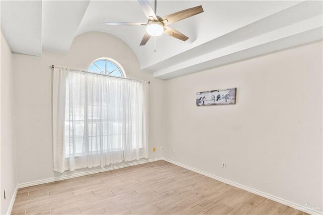 Building Photo - 1806 Lauren Ln