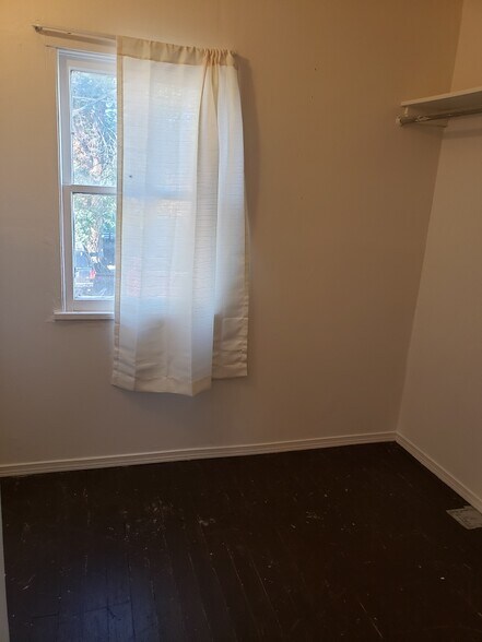 Bonus room - 3312 2nd Ave S