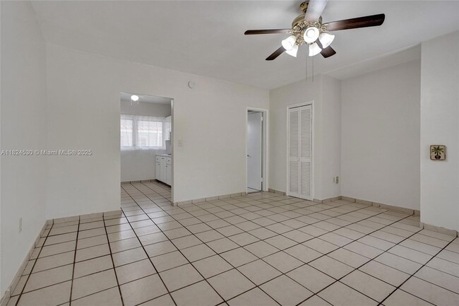 Building Photo - 7300 Byron Ave