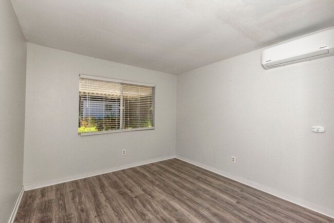 Building Photo - Charming 2BR Home in 55+ Oceanside Community with Solar & In-Unit Laundry