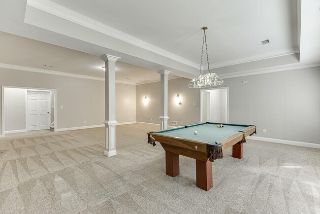 Building Photo - 9345 Riverclub Pkwy
