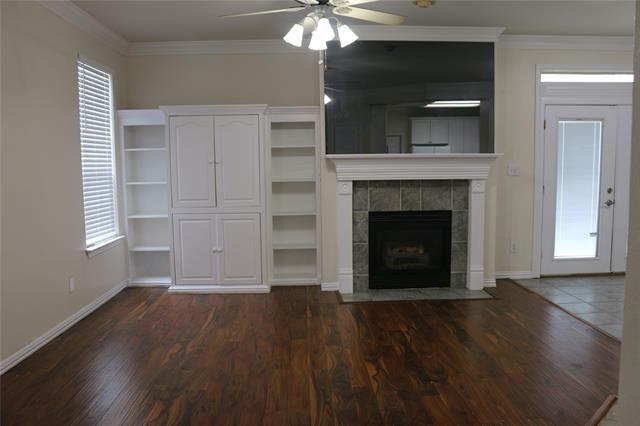 Building Photo - 629 Park Pl Dr