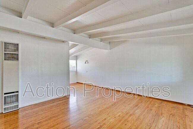 Building Photo - 2343 Jackson St