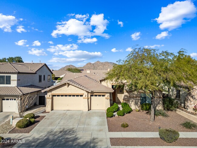 Building Photo - 2122 W Red Range Way