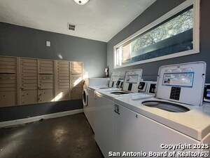 Building Photo - 2802 Lasses Blvd