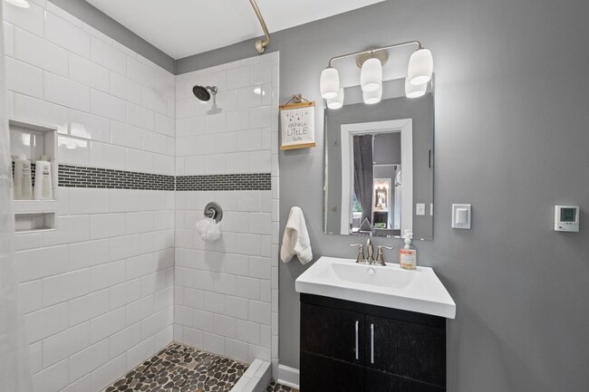 Building Photo - Amazing Union Hill Single Family Home