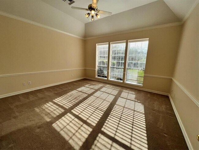 Building Photo - 4831 Hillswick Dr